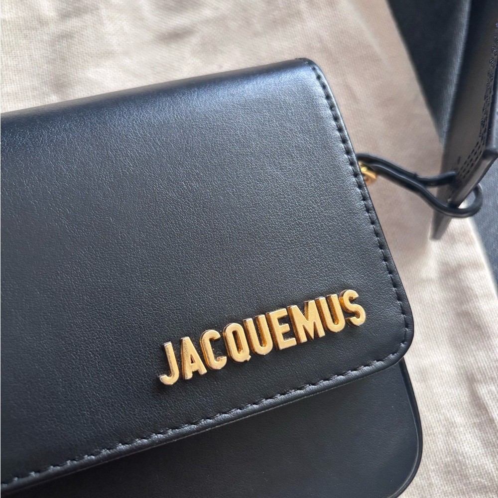 Jacquemus Le Carinu Bag - Picture 9 of 11